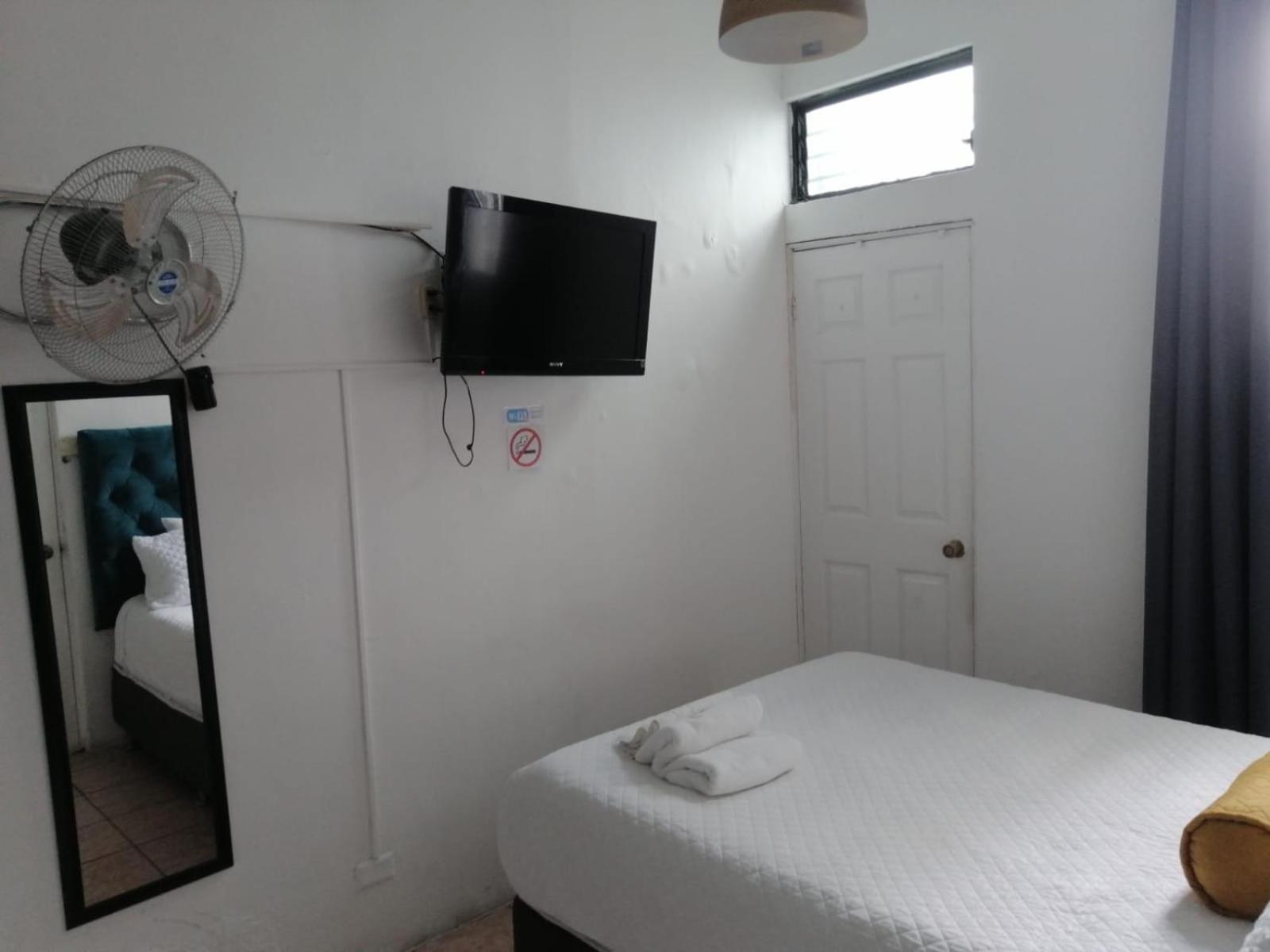 Global Airport Inn Free Shuttle 危地马拉 外观 照片